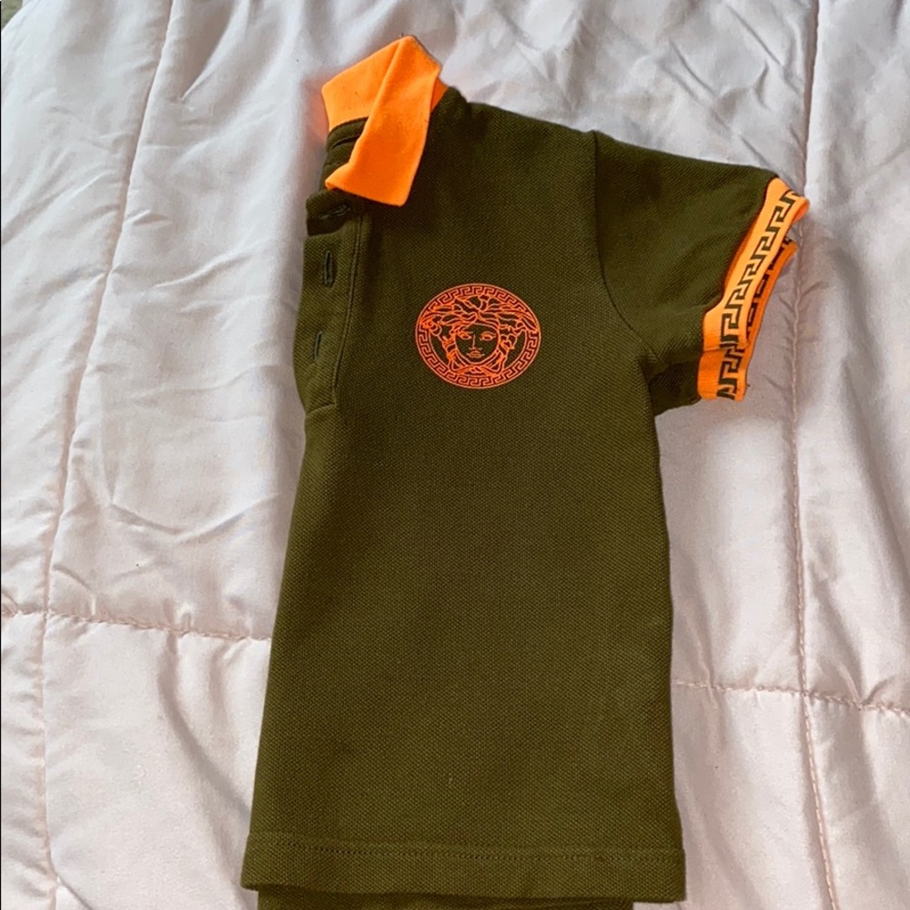 Versace t-shirt toddler size 9-12 months.